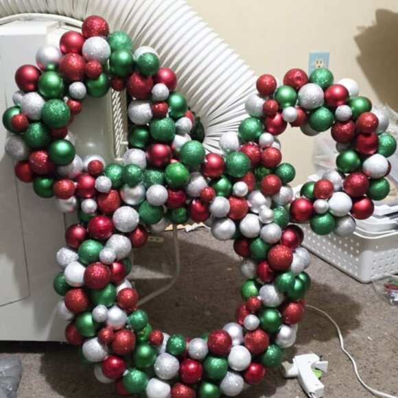 Christmas Wreath - Picture 1 of 1